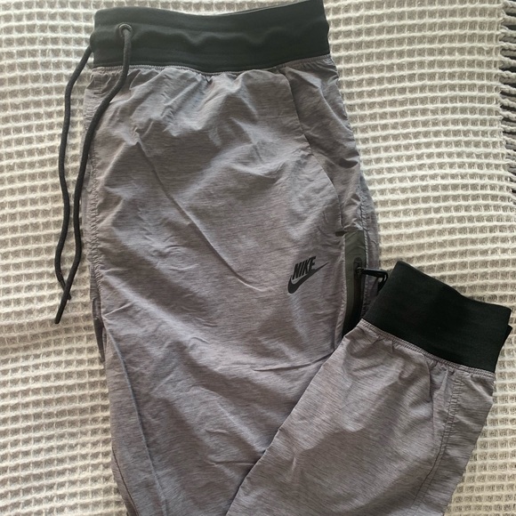 Nike Pants - Nike pants Medium (Joggers, Track pants)